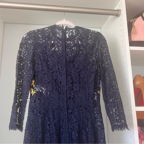 SOLD!  💕 NWT Dolce & Gabbana $4995 Floral Embroidered Lace in Navy - Picture 7 of 12